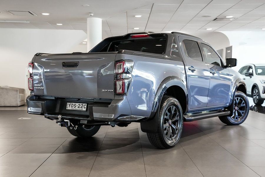 2023 Isuzu D-MAX X-TERRAIN 4X4 Photo 2