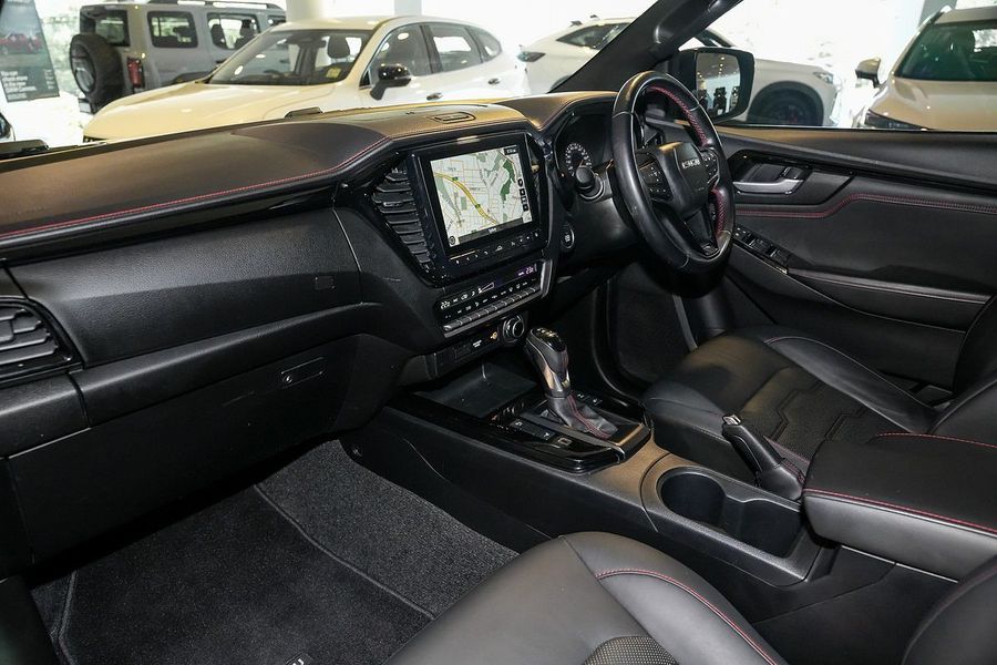 2023 Isuzu D-MAX X-TERRAIN 4X4 Photo 9