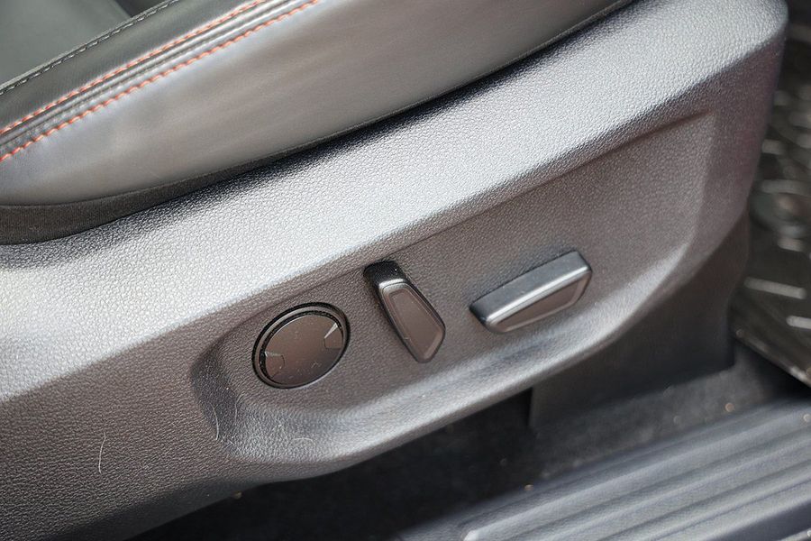 2023 Ford Ranger Raptor 4X4 3.0L Photo 13