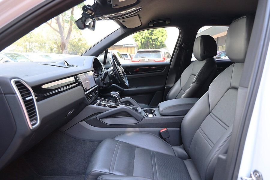 2019 Porsche Cayenne E-Hybrid 9YA Photo 24
