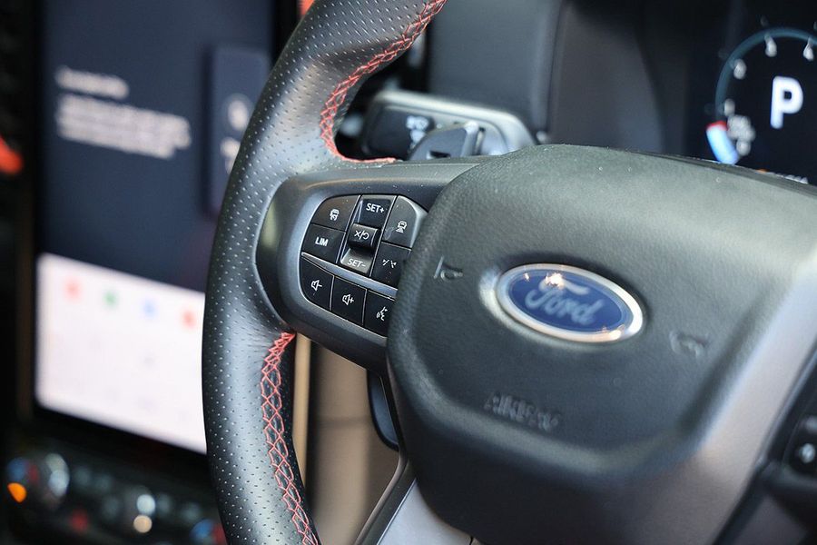 2024 Ford Ranger Raptor 4X4 3.0L Photo 9