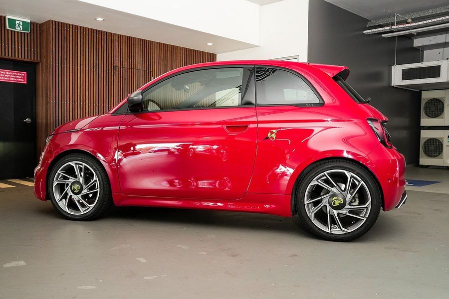 2024 Fiat 500 Dolcevita Photo 3