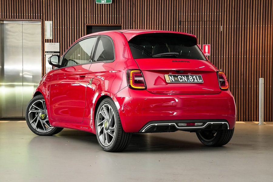 2024 Fiat 500 Dolcevita Photo 2