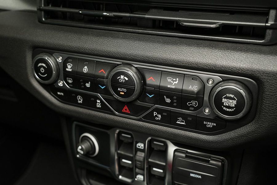 2024 Jeep Wrangler Unlimited Sport S JL Photo 16